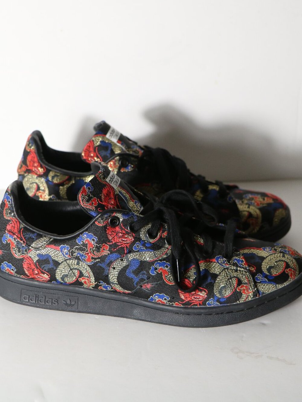 Adidas Stan Smith Mens Dragon Printed Boat Festival Sneakers 10.5 Black Low Top
